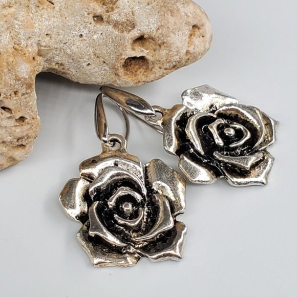 Zara Jewelry Silver Rose Earrings Floral Design Chunky Not Heavy - Picture 2 of 3